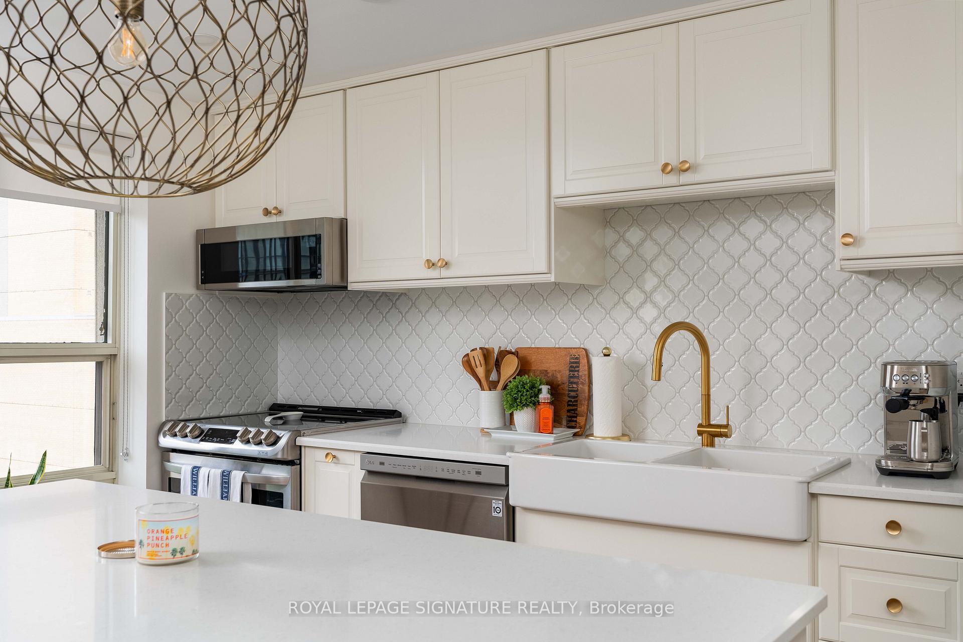 Photo 5 of Unit 601, 88 Charles Street E, Toronto, Church-Yonge Corridor — HOMEH