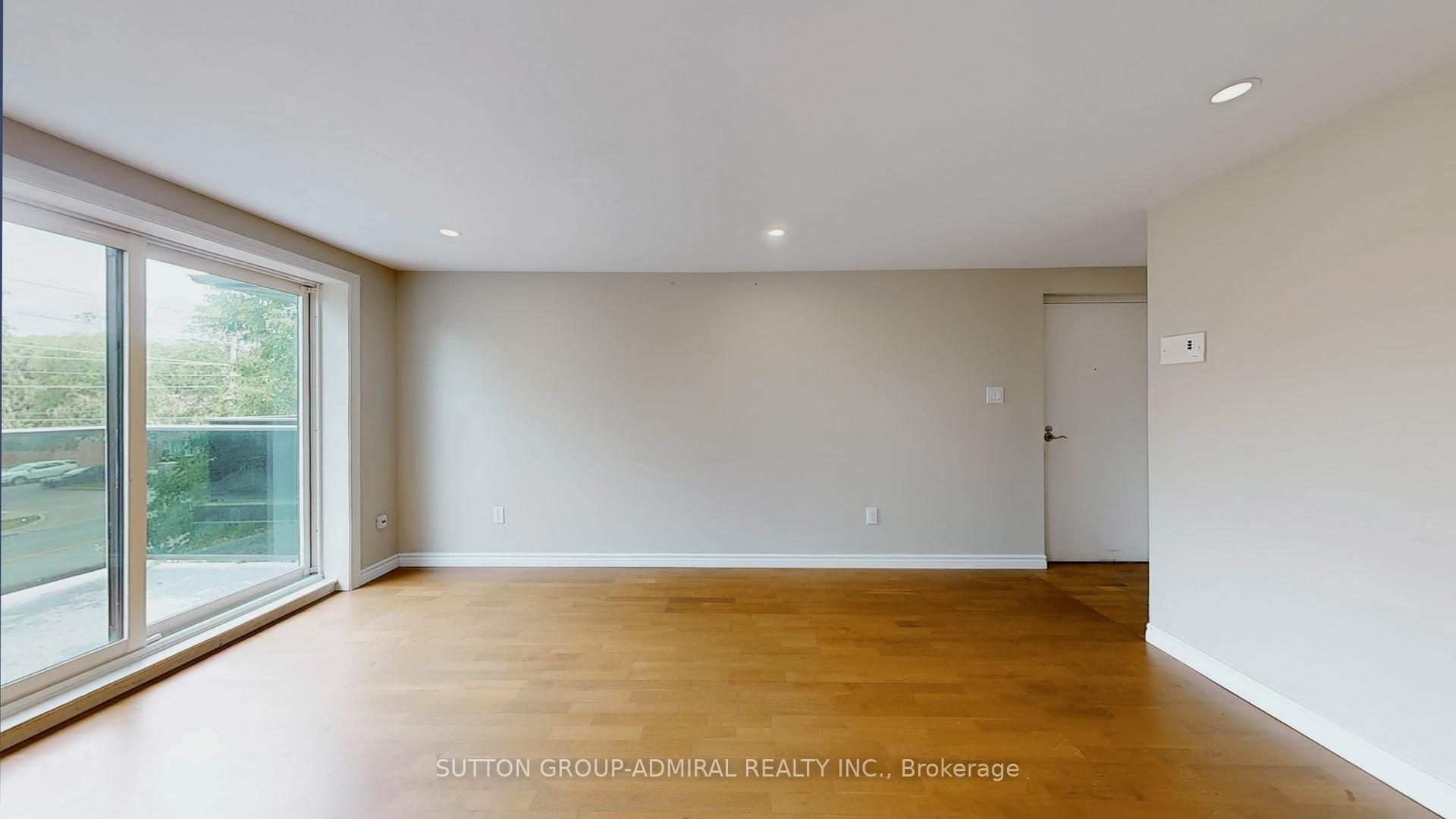 Photo 13 of Unit 12, 43 Taunton Road E, Oshawa, Centennial — HOMEH