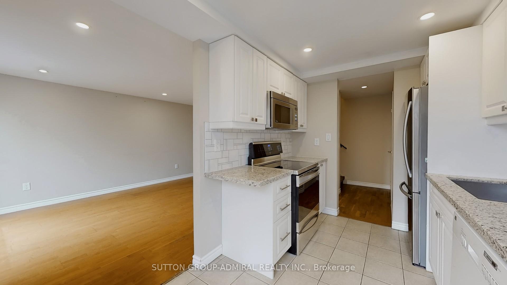 Photo 14 of Unit 12, 43 Taunton Road E, Oshawa, Centennial — HOMEH