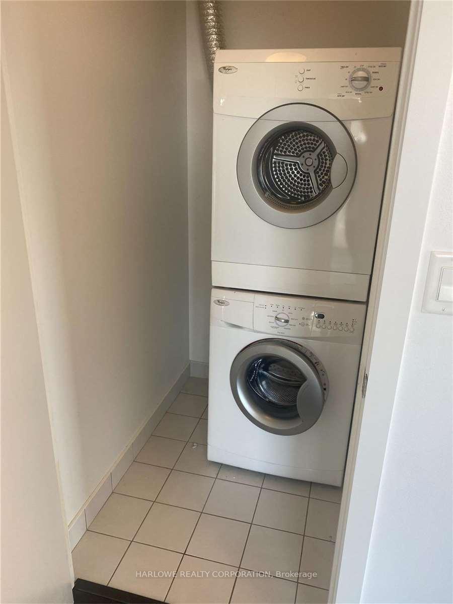 Photo 6 of Unit 1510, 58 Orchard View Boulevard, Toronto, Yonge-Eglinton — HOMEH