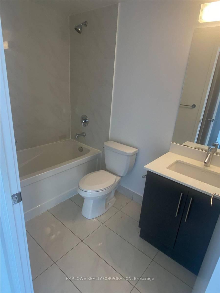 Photo 9 of Unit 1510, 58 Orchard View Boulevard, Toronto, Yonge-Eglinton — HOMEH