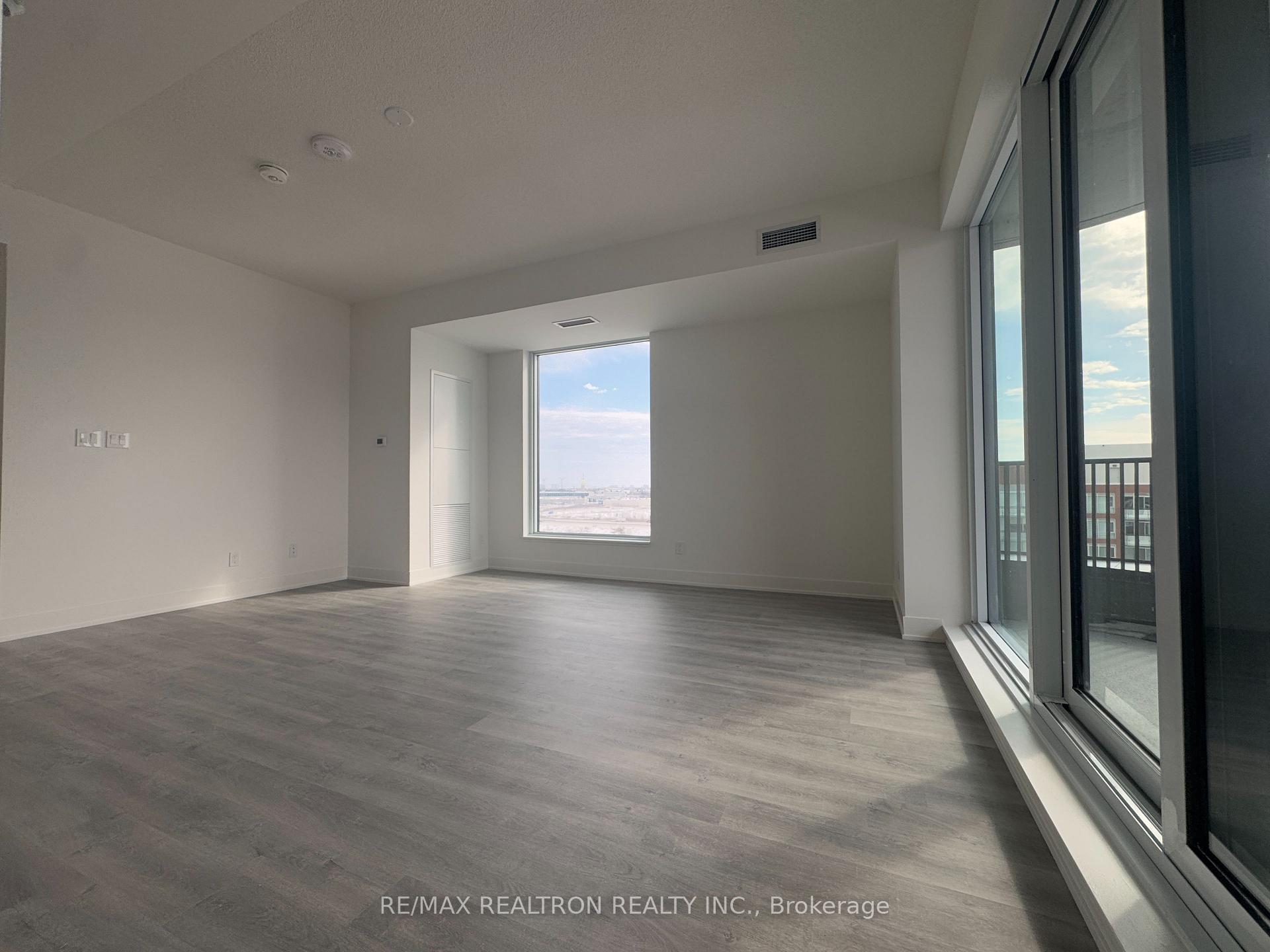 Photo 3 of Unit 1509, 38 Andre De Grasse Street, Markham, Unionville — HOMEH