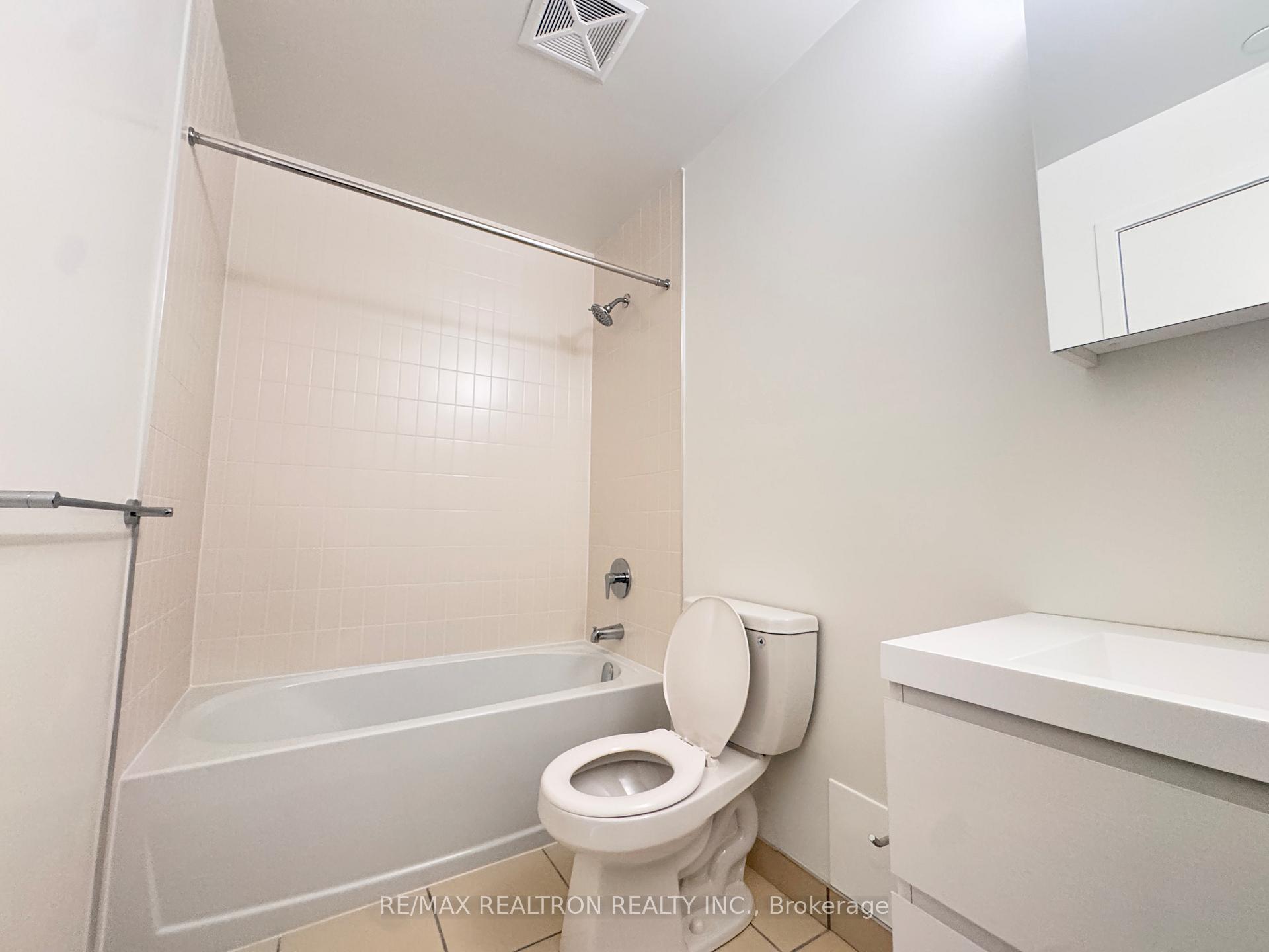 Photo 6 of Unit 1509, 38 Andre De Grasse Street, Markham, Unionville — HOMEH