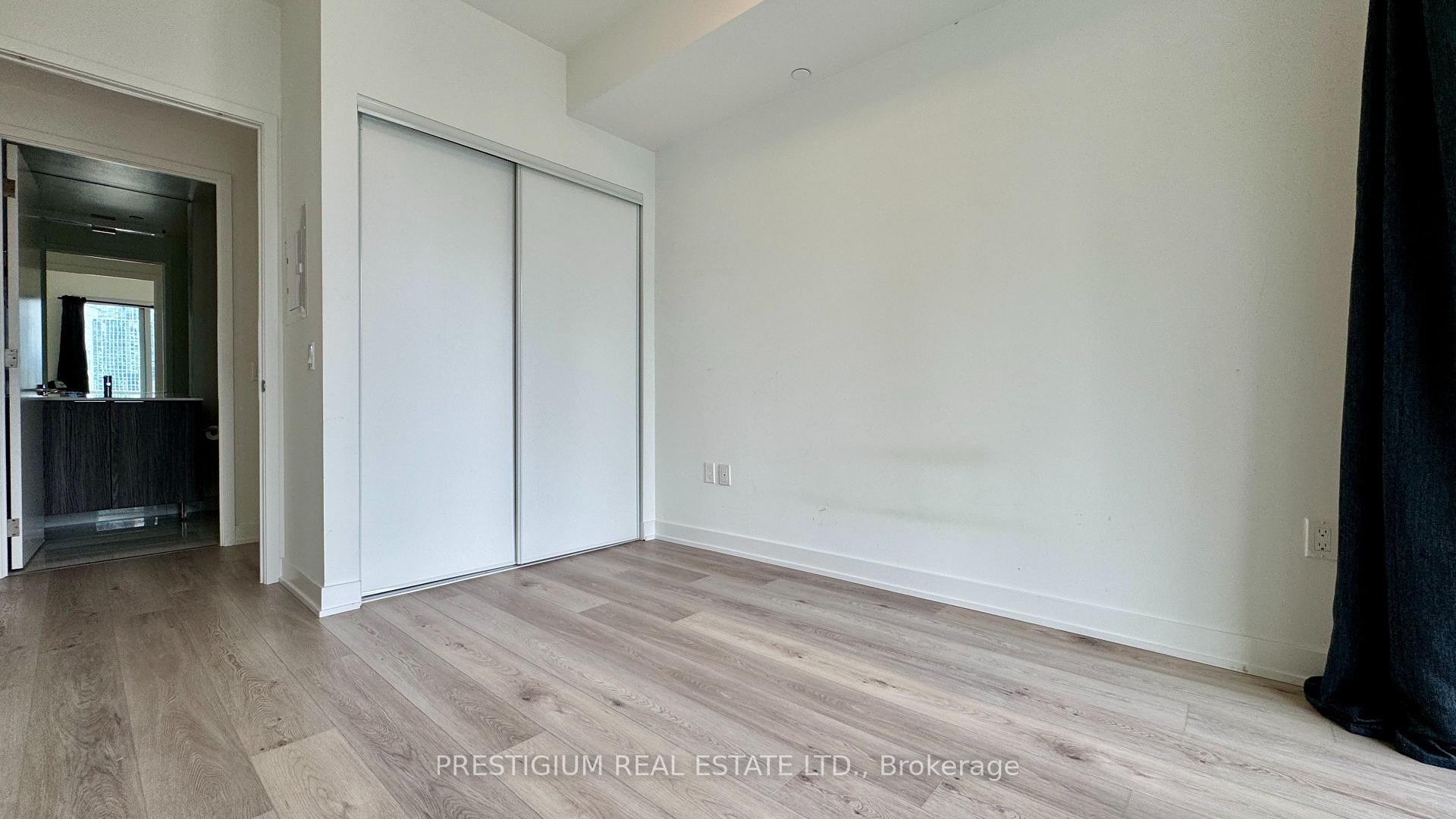 Photo 6 of Unit 2605, 15 Queens Quay E, Toronto, Waterfront Communities — HOMEH