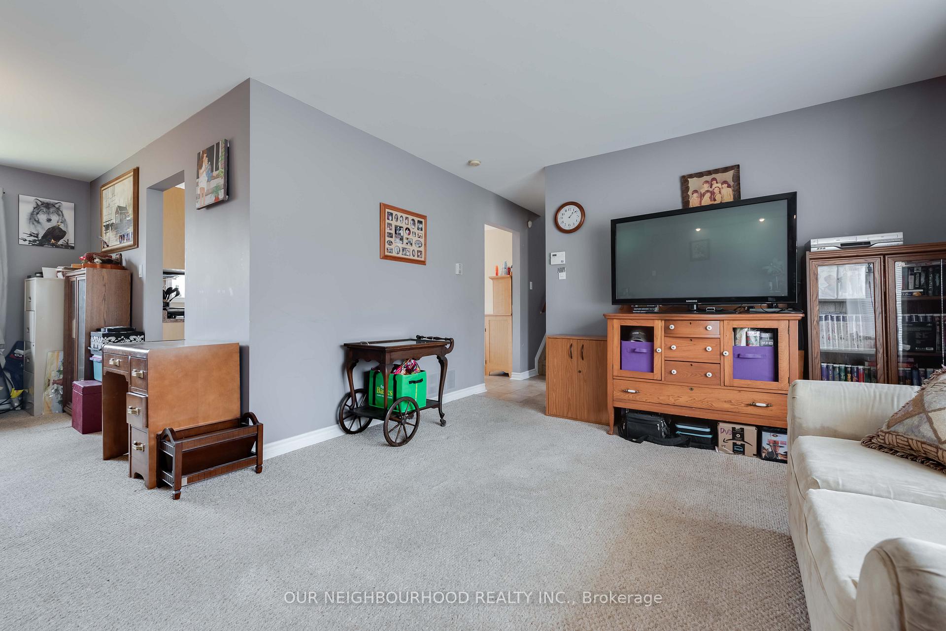 Photo 7 of 449 Leacock Drive, Barrie, Letitia Heights — HOMEH