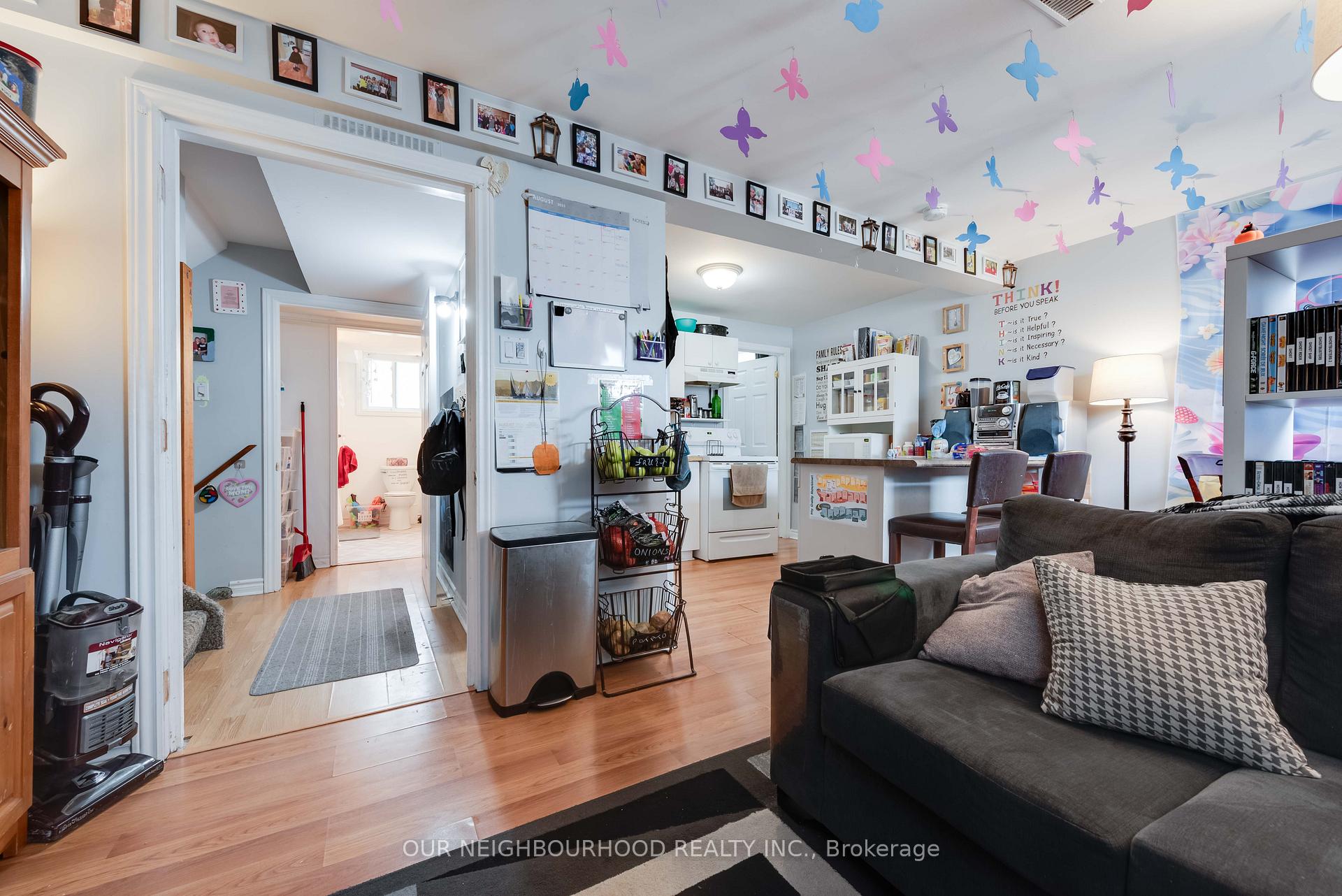 Photo 25 of 449 Leacock Drive, Barrie, Letitia Heights — HOMEH
