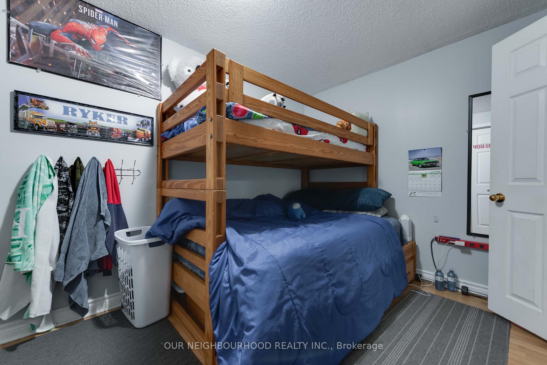 Photo 40 of 449 Leacock Drive, Barrie, Letitia Heights — HOMEH