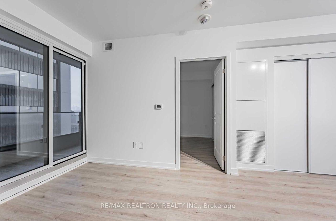 Photo 5 of Unit 1504, 395 Bloor Street E, Toronto, Cabbagetown-South St. James Town — HOMEH