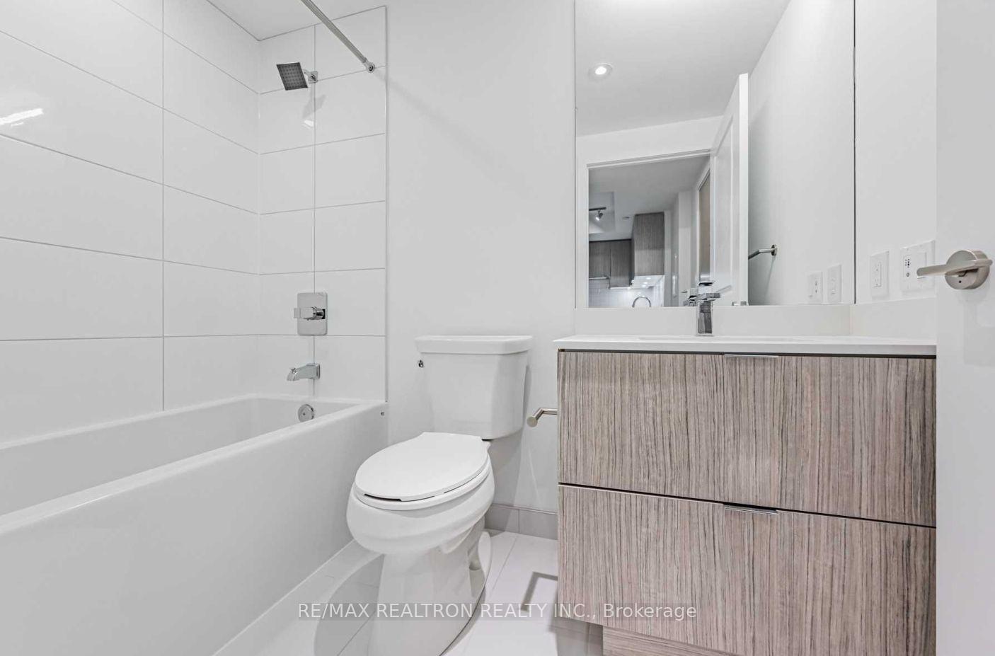 Photo 12 of Unit 1504, 395 Bloor Street E, Toronto, Cabbagetown-South St. James Town — HOMEH