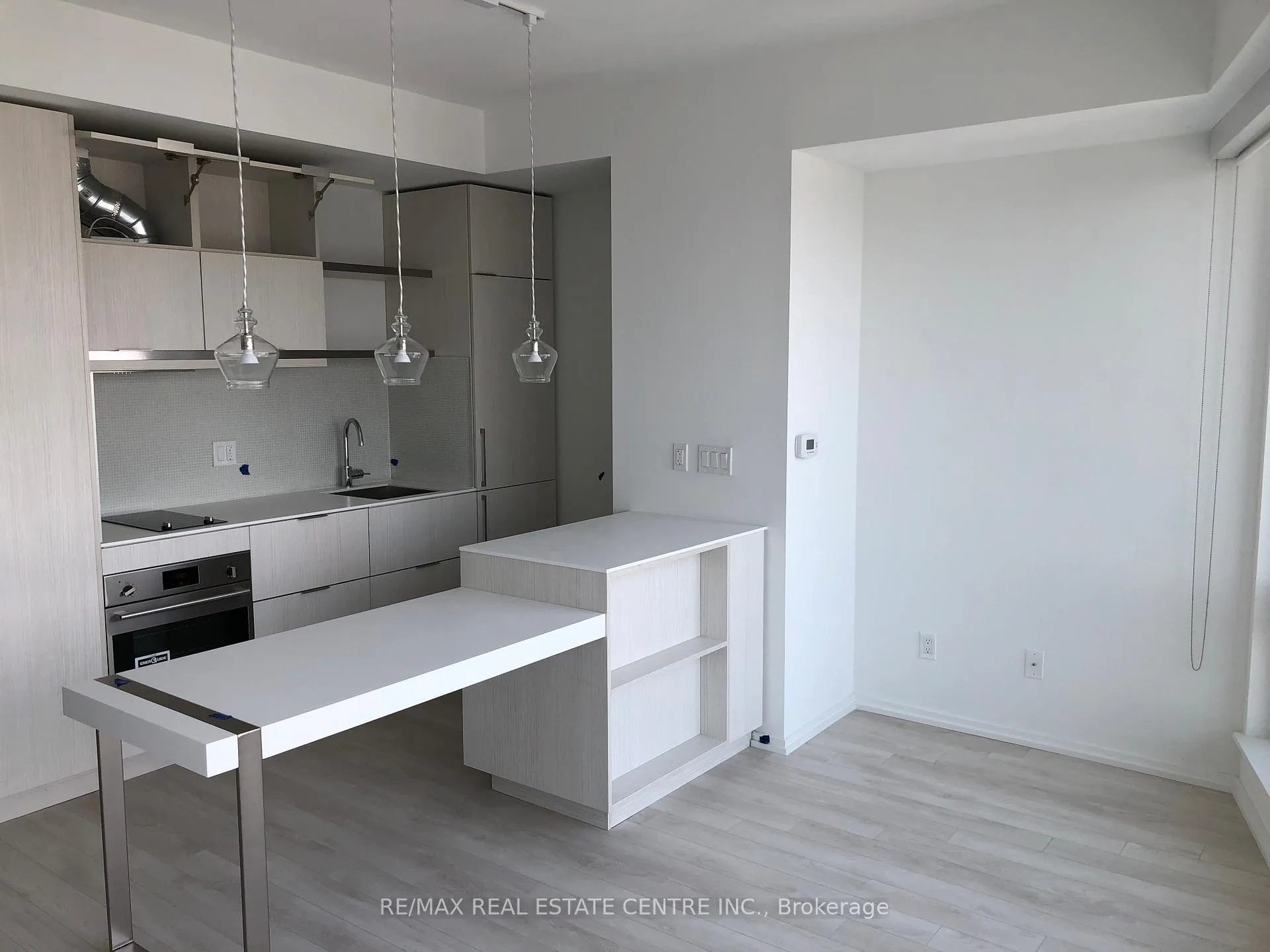 Photo 3 of Unit 5013, 197 Yonge Street, Toronto, Church-Yonge Corridor — HOMEH