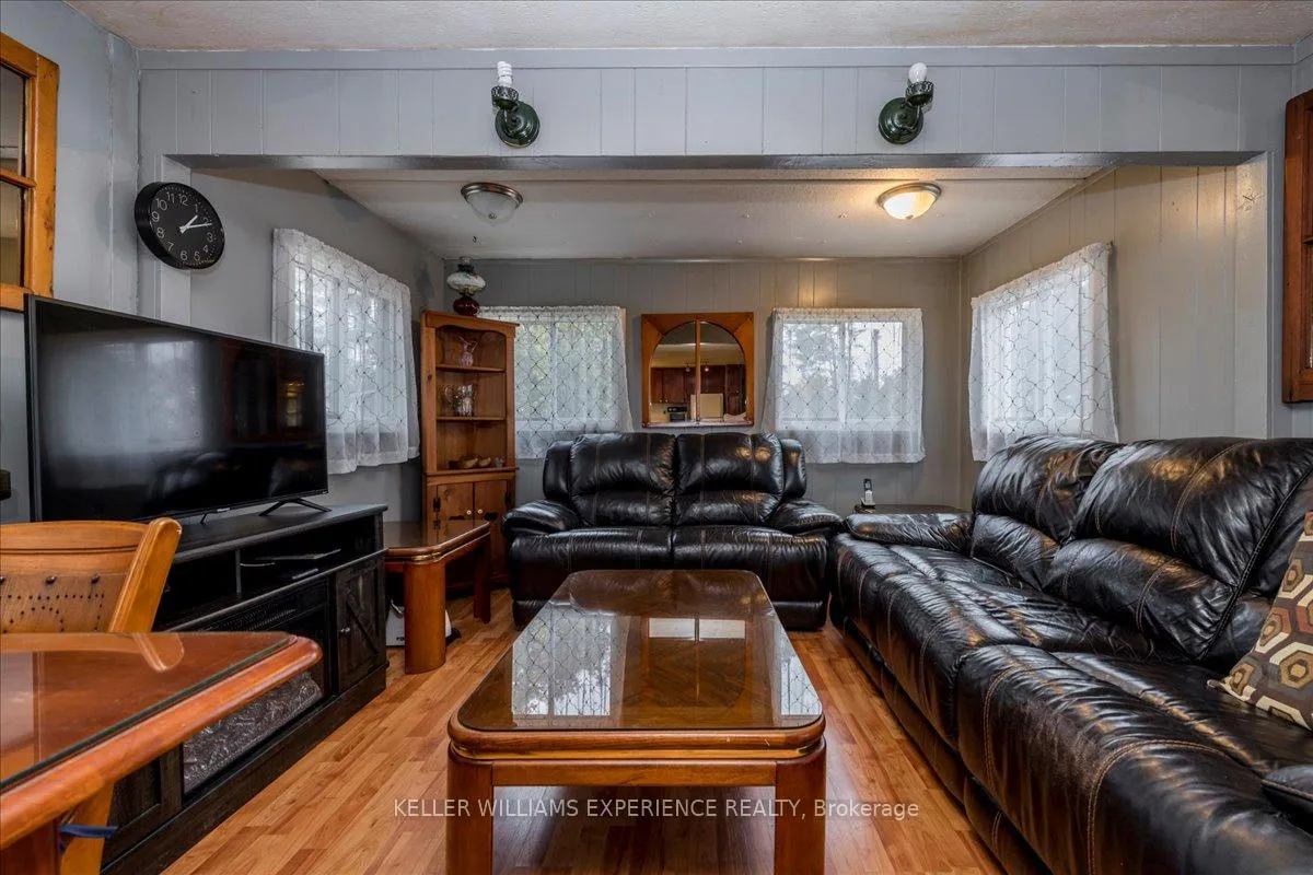 Photo 11 of 31 Third Street, Essa, Angus — HOMEH