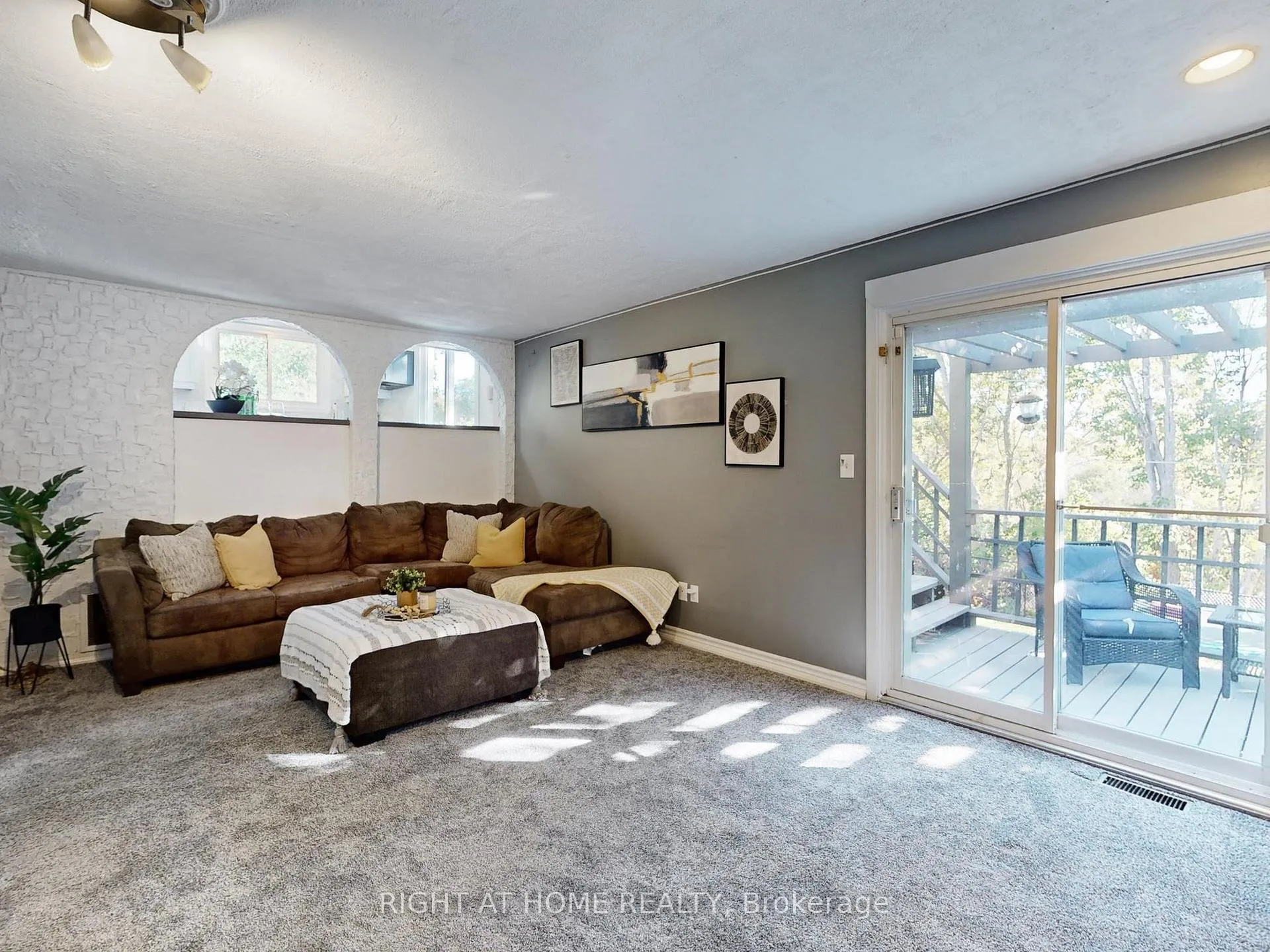 Photo 17 of 2 Hetherington Drive, Clarington, Bowmanville — HOMEH