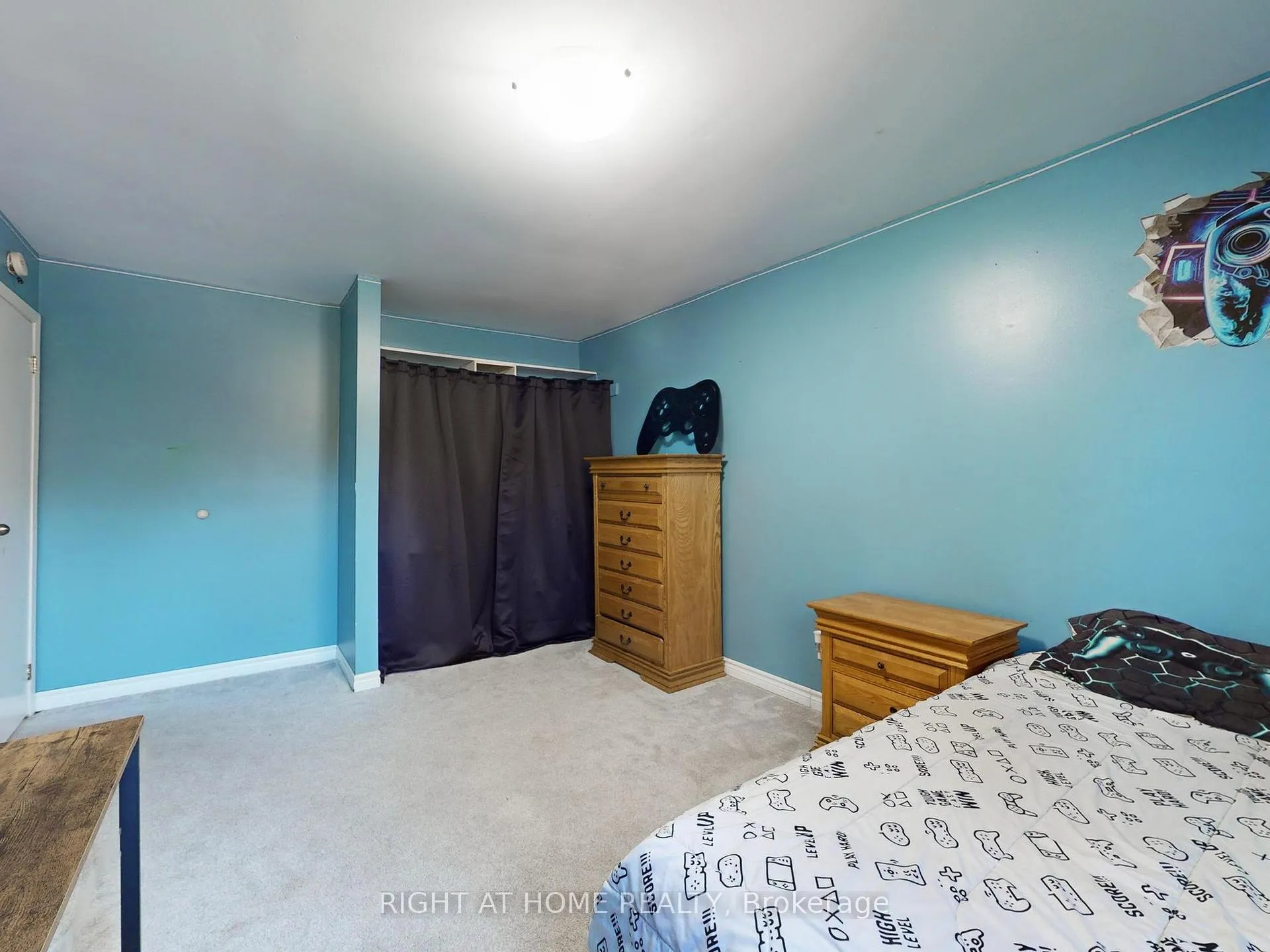 Photo 26 of 2 Hetherington Drive, Clarington, Bowmanville — HOMEH