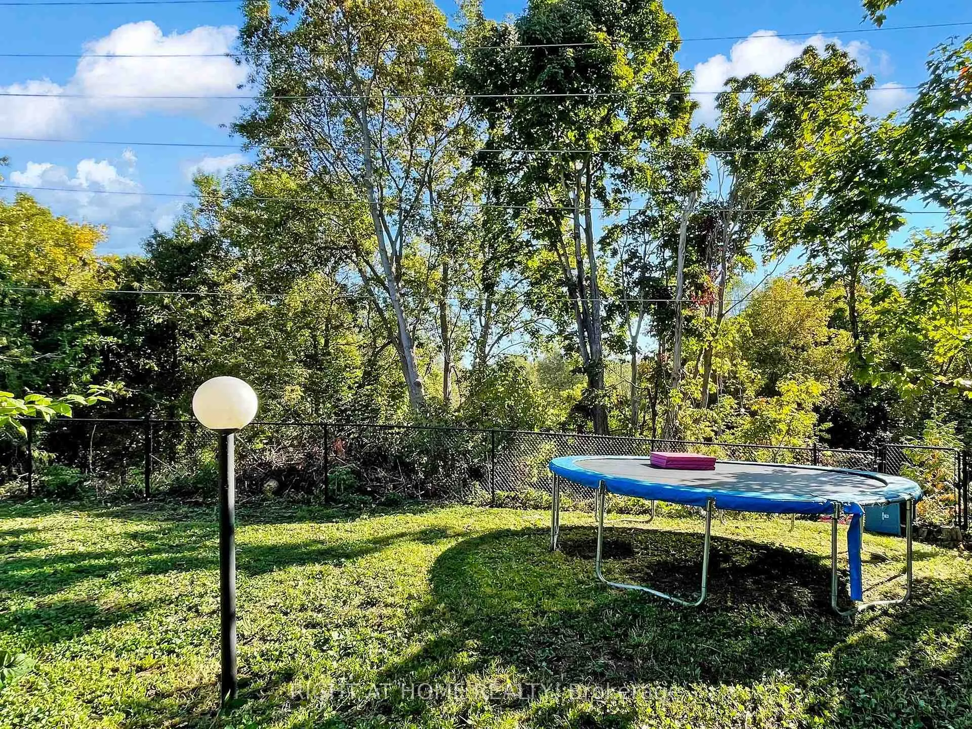 Photo 44 of 2 Hetherington Drive, Clarington, Bowmanville — HOMEH