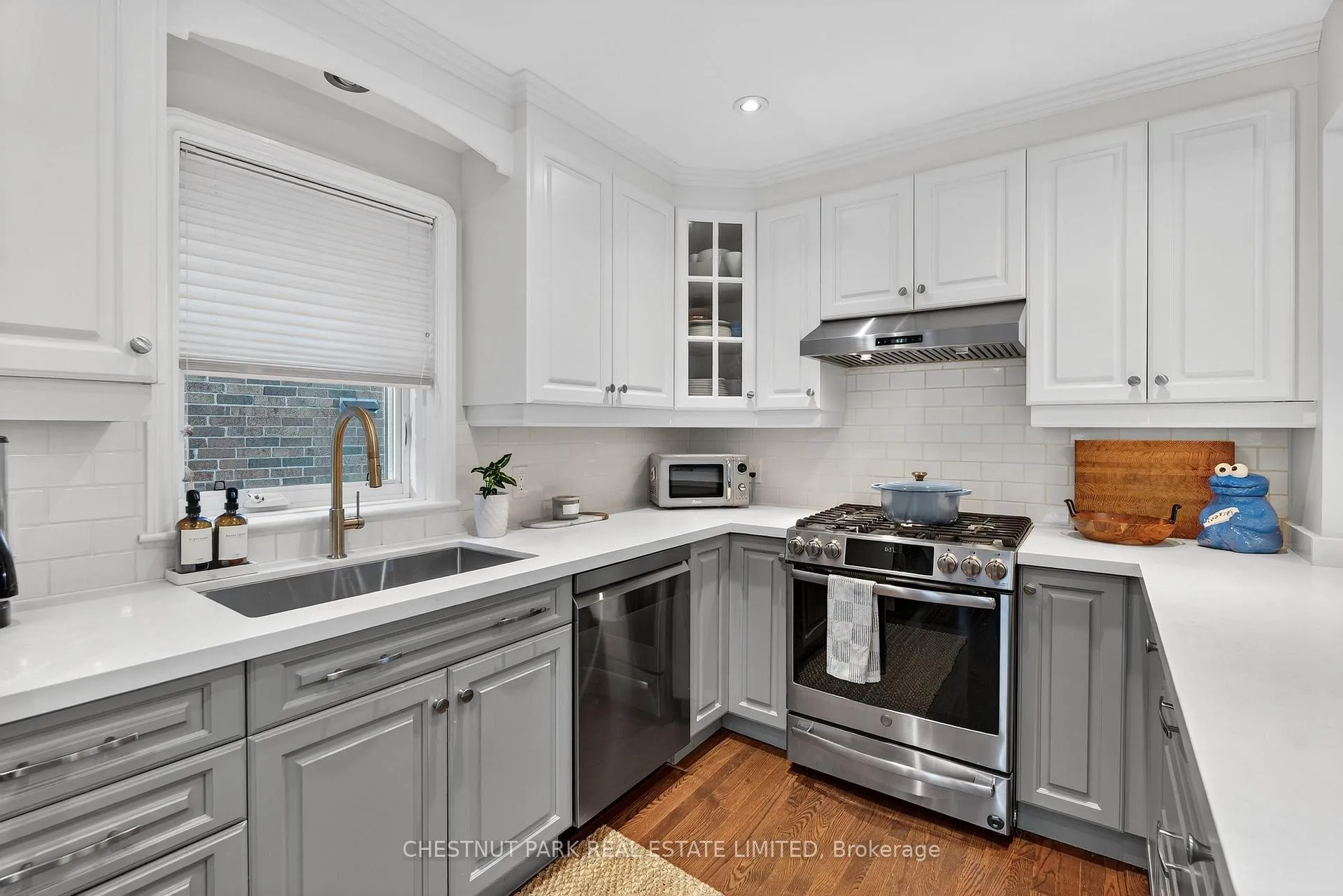 Photo 11 of 505 Sutherland Drive, Toronto, Leaside — HOMEH