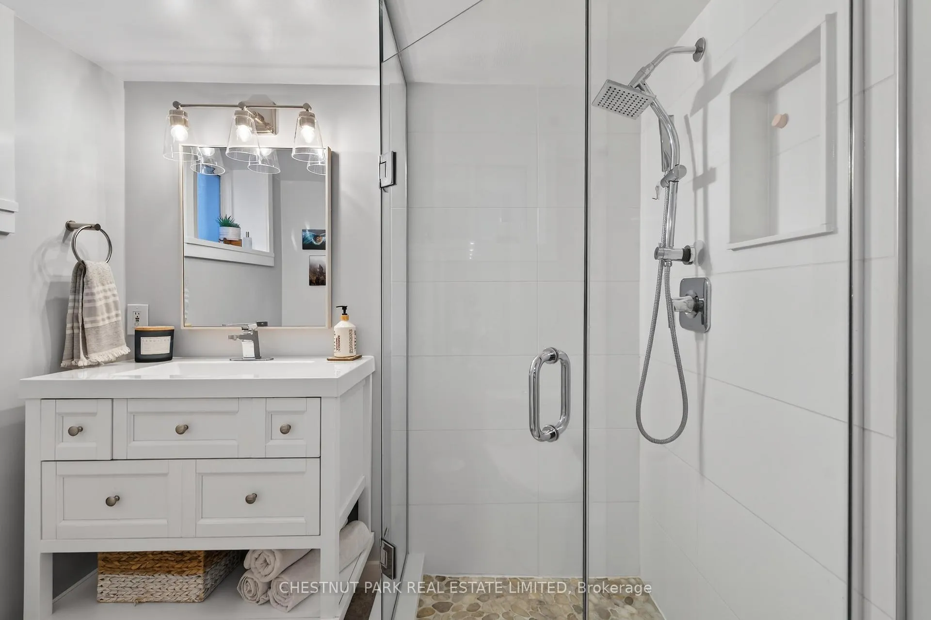 Photo 23 of 505 Sutherland Drive, Toronto, Leaside — HOMEH