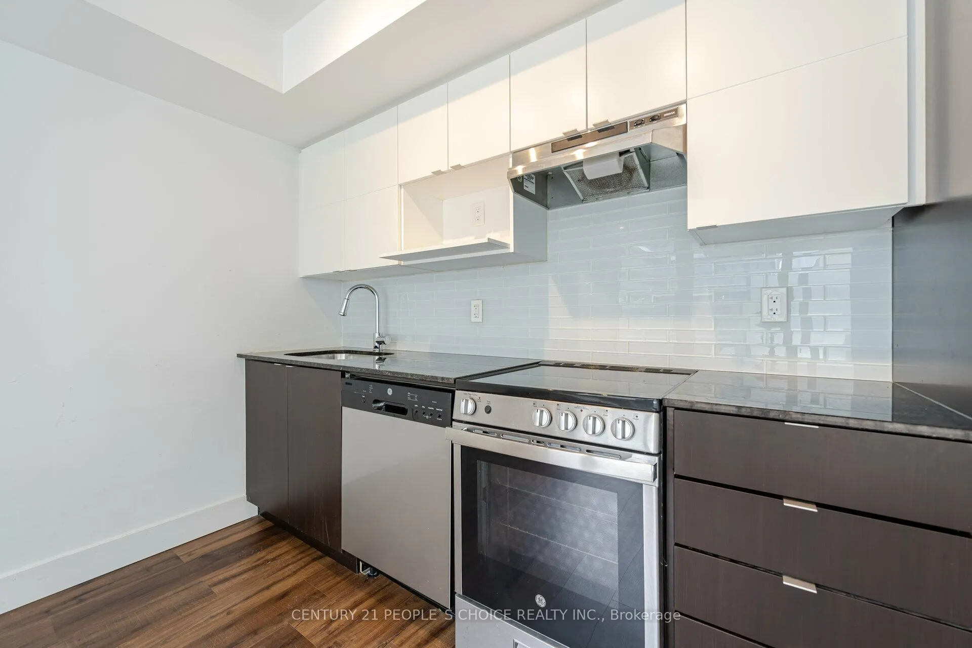 Photo 13 of Unit 301, 120 Varna Drive, Toronto, Englemount-Lawrence — HOMEH