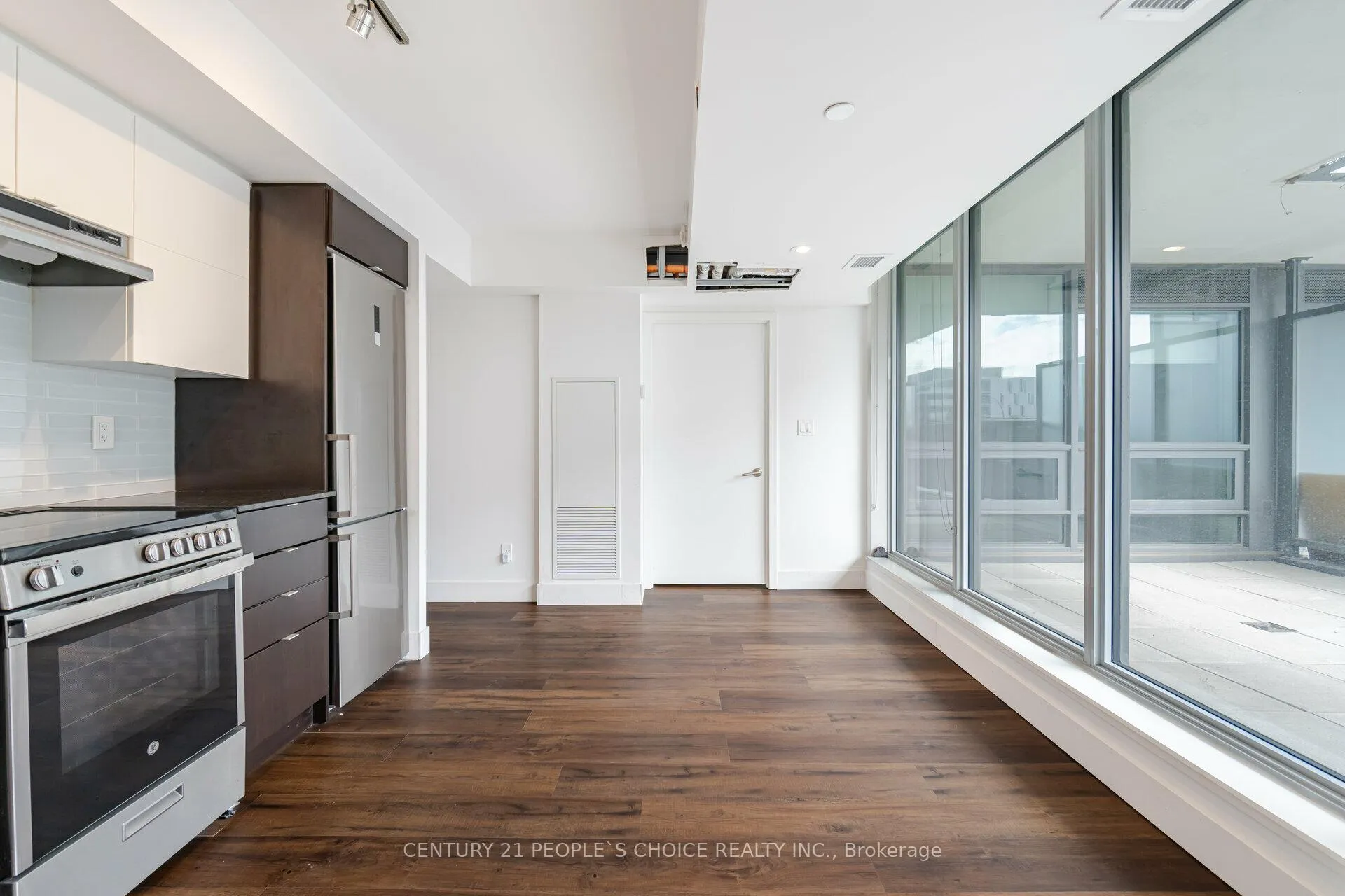 Photo 16 of Unit 301, 120 Varna Drive, Toronto, Englemount-Lawrence — HOMEH