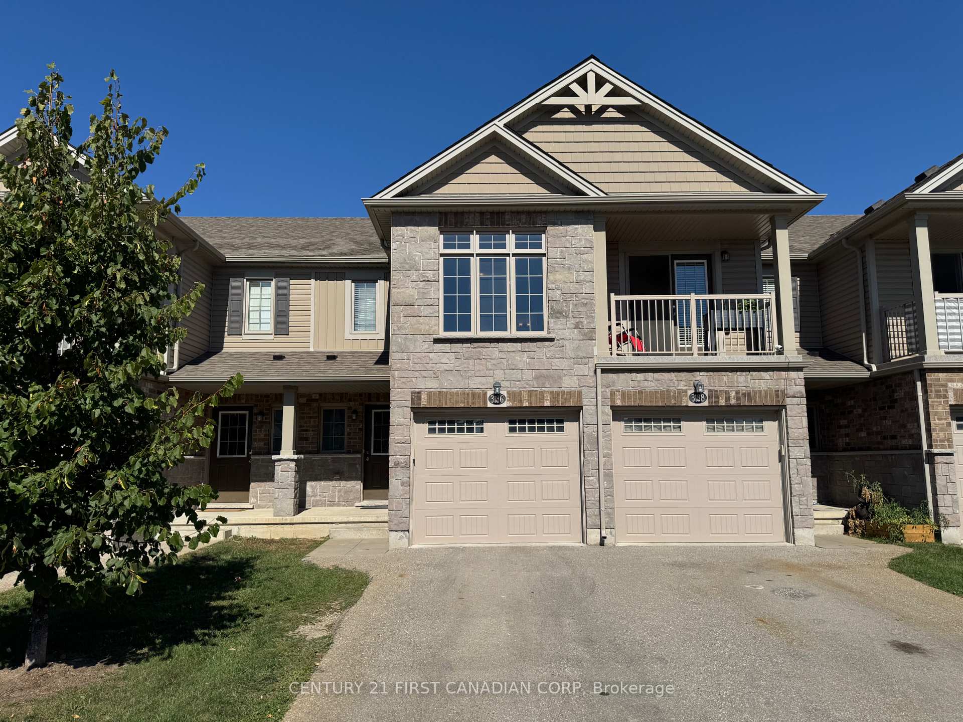 Front of 3186 Singleton Avenue