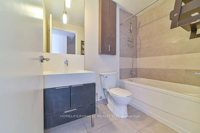 Photo 25 of Unit 4108, 110 Charles Street E, Toronto, Church-Yonge Corridor — HOMEH