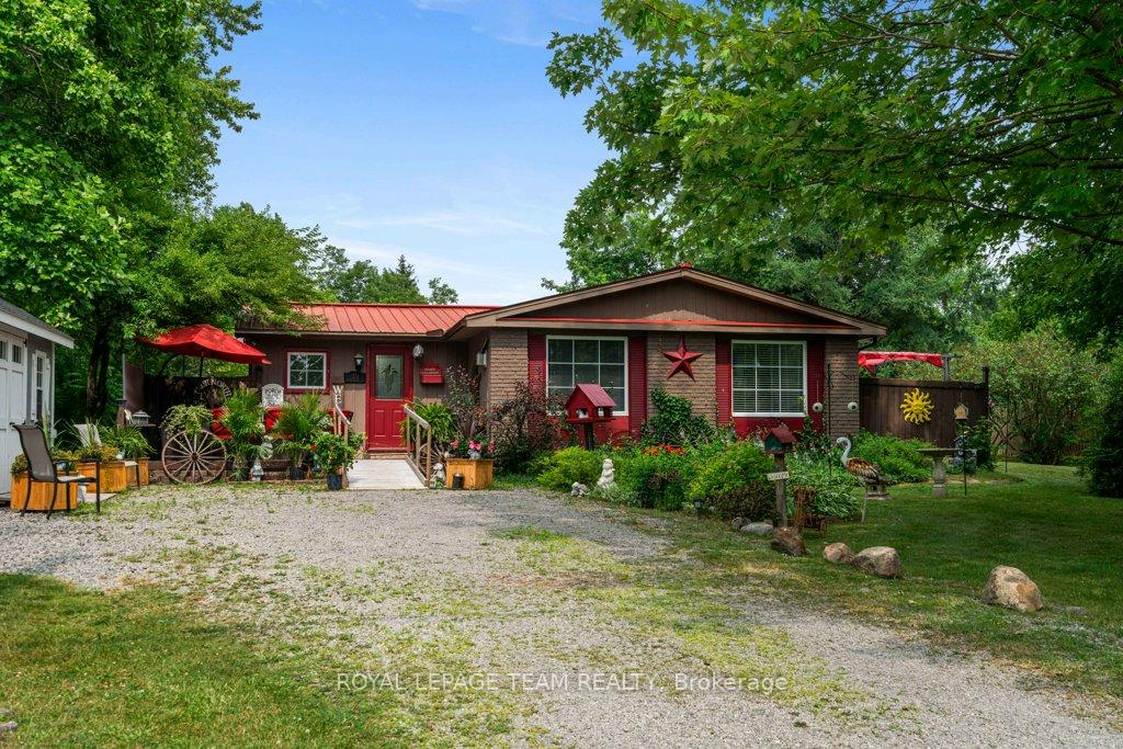 Photo 3 of 49 Sophia Street, Edwardsburgh/Cardinal, Edwardsburgh/Cardinal Twp — HOMEH