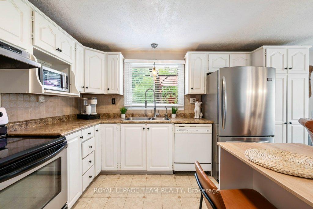 Photo 17 of 49 Sophia Street, Edwardsburgh/Cardinal, Edwardsburgh/Cardinal Twp — HOMEH