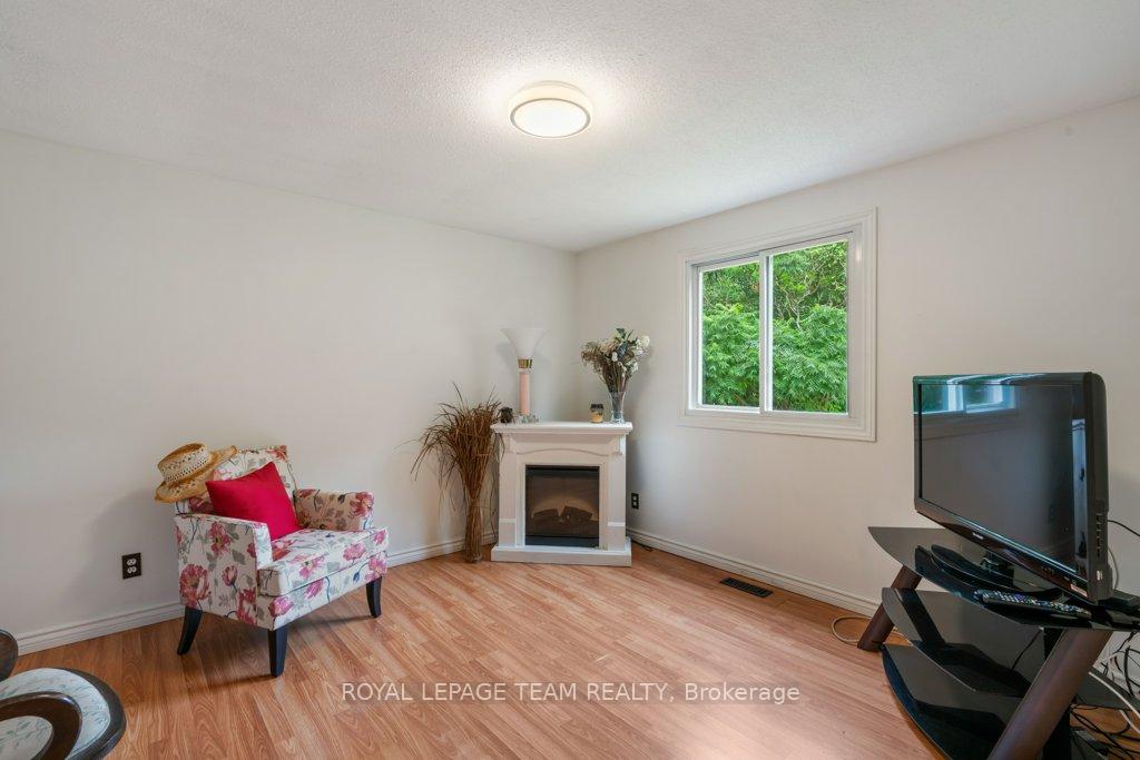 Photo 24 of 49 Sophia Street, Edwardsburgh/Cardinal, Edwardsburgh/Cardinal Twp — HOMEH