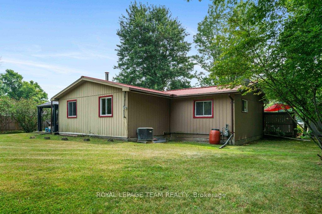 Photo 31 of 49 Sophia Street, Edwardsburgh/Cardinal, Edwardsburgh/Cardinal Twp — HOMEH