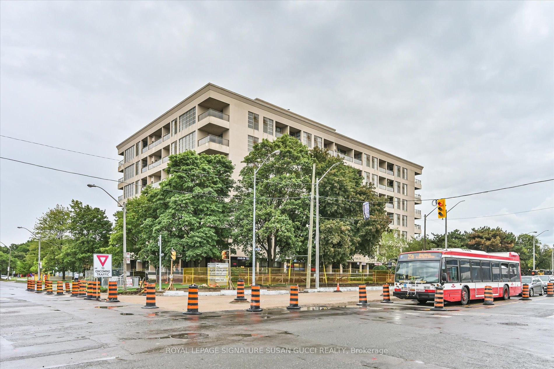 Photo 3 of Unit 616, 1 Leaside Park Drive, Toronto, Leaside — HOMEH