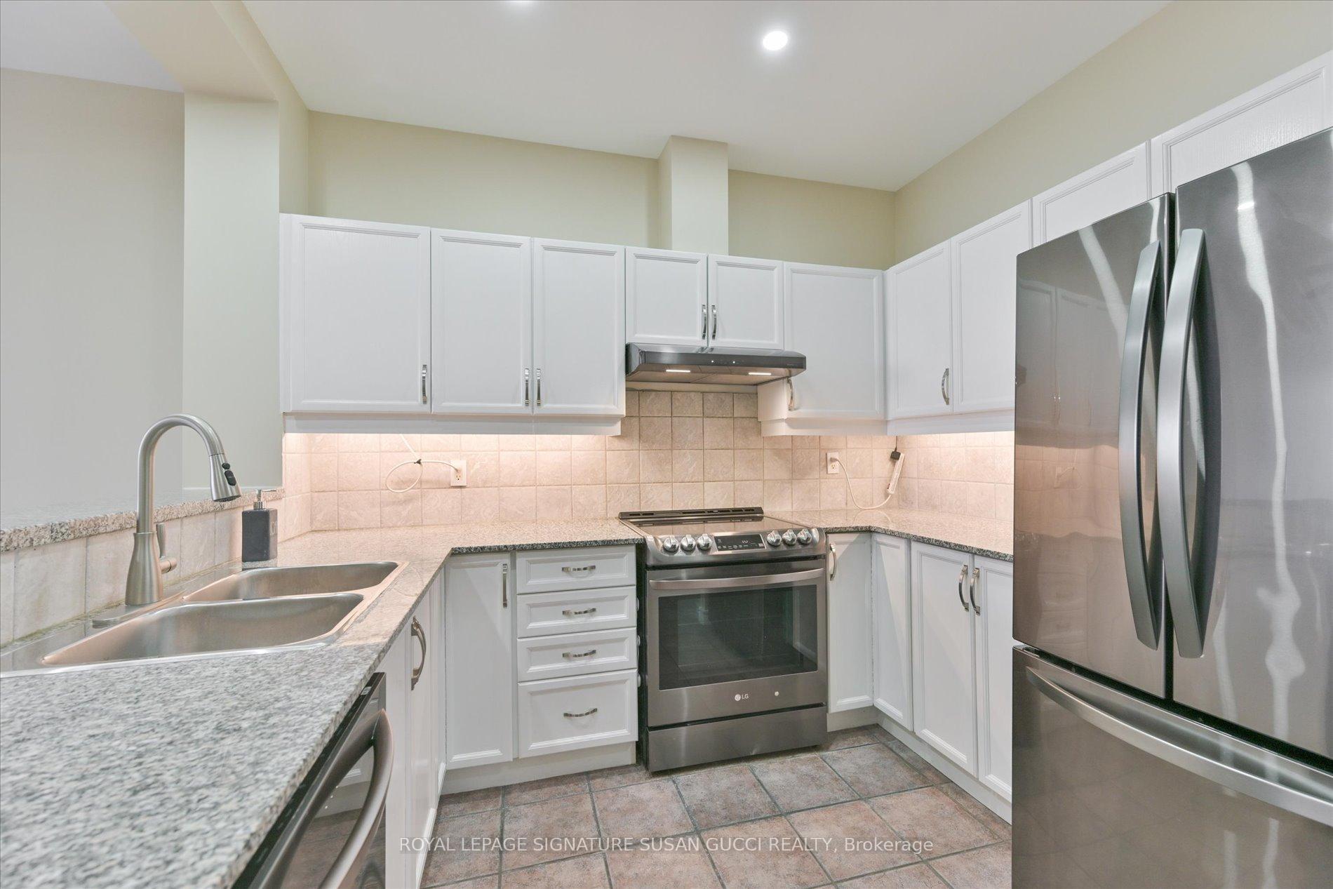 Photo 9 of Unit 616, 1 Leaside Park Drive, Toronto, Leaside — HOMEH