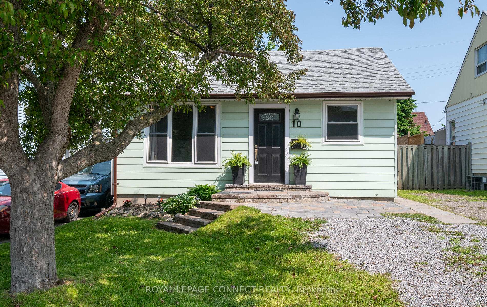 Photo 1 of 10 Queen Street, Ajax, Central — HOMEH