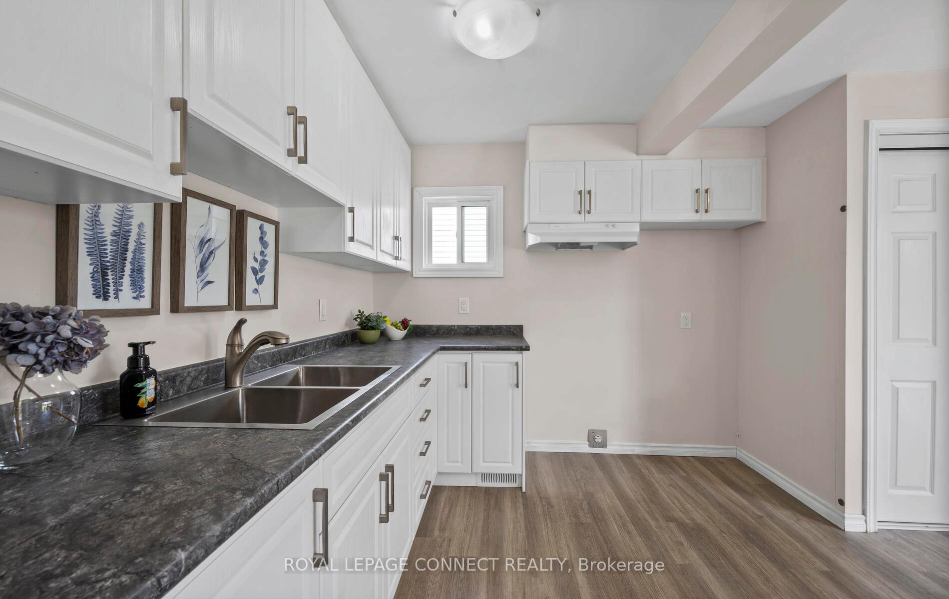 Photo 4 of 10 Queen Street, Ajax, Central — HOMEH