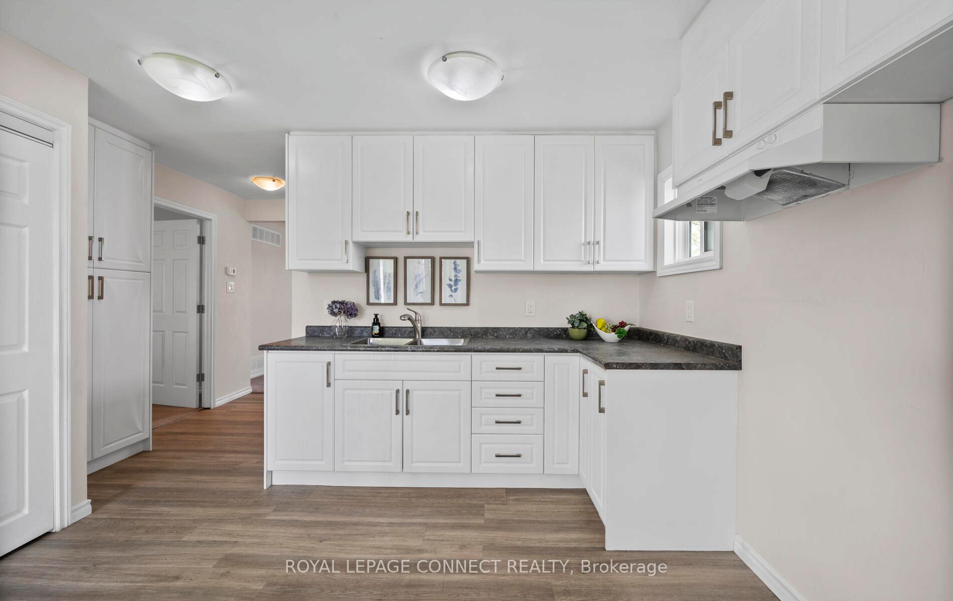 Photo 5 of 10 Queen Street, Ajax, Central — HOMEH