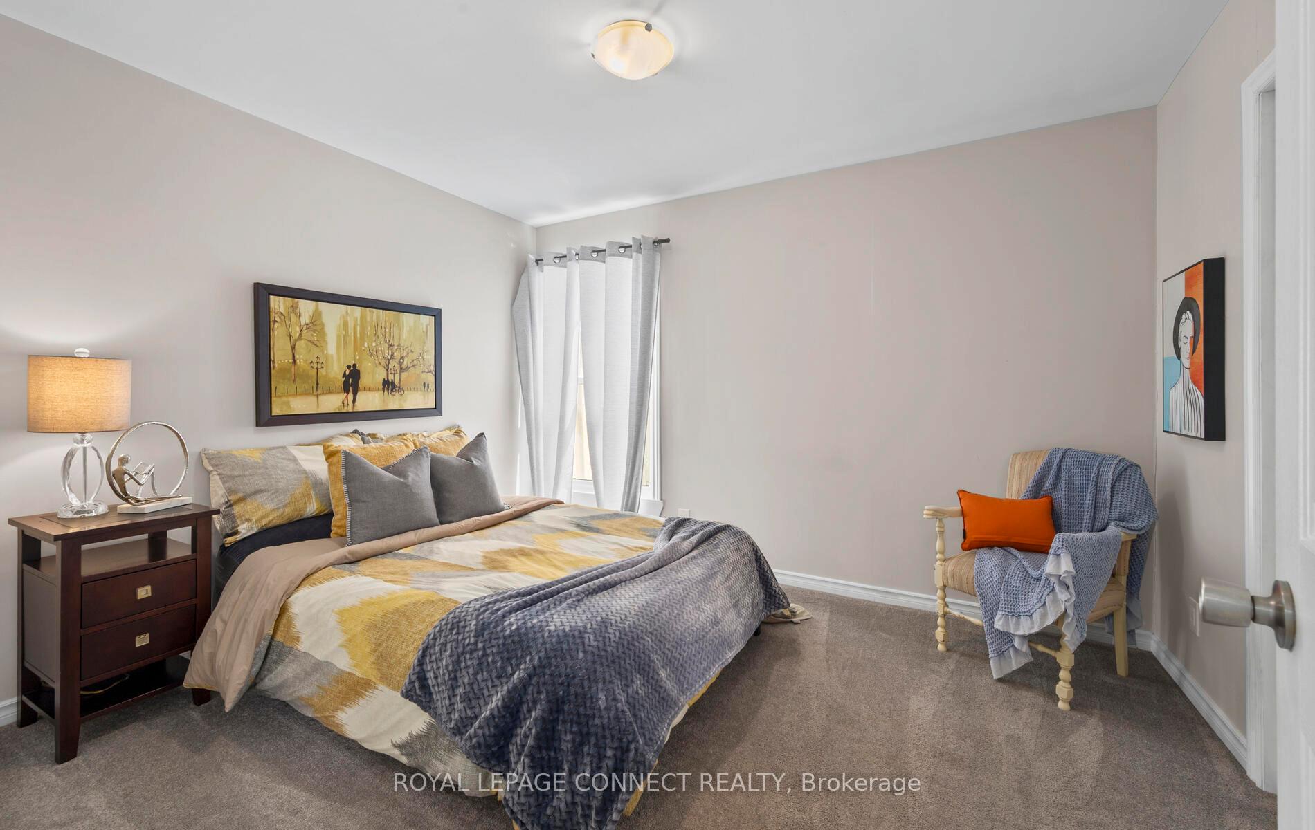 Photo 7 of 10 Queen Street, Ajax, Central — HOMEH