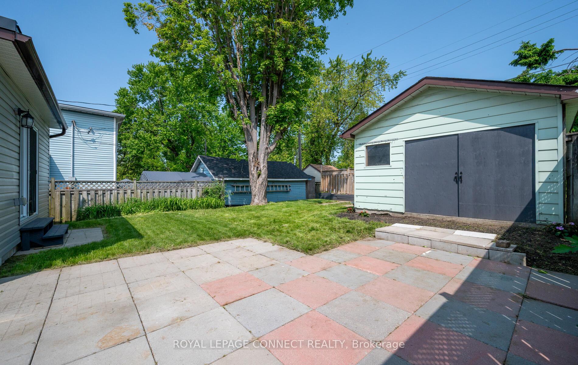 Photo 10 of 10 Queen Street, Ajax, Central — HOMEH