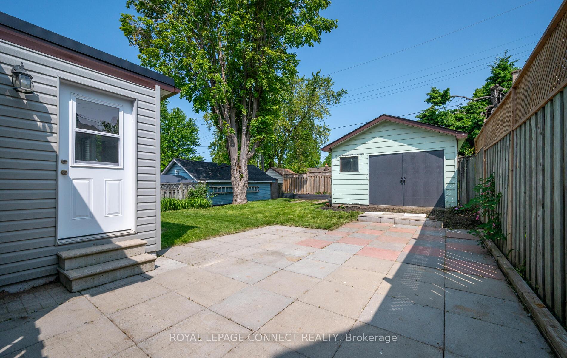 Photo 14 of 10 Queen Street, Ajax, Central — HOMEH