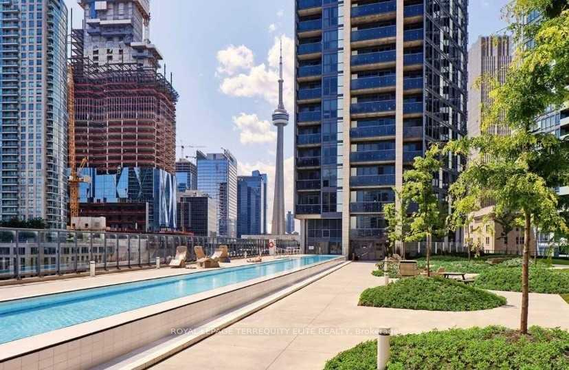 Photo 1 of Unit 1909, 1 The Esplanade Avenue, Toronto, Waterfront Communities — HOMEH