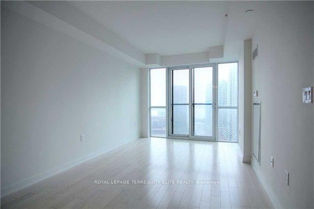 Photo 3 of Unit 1909, 1 The Esplanade Avenue, Toronto, Waterfront Communities — HOMEH
