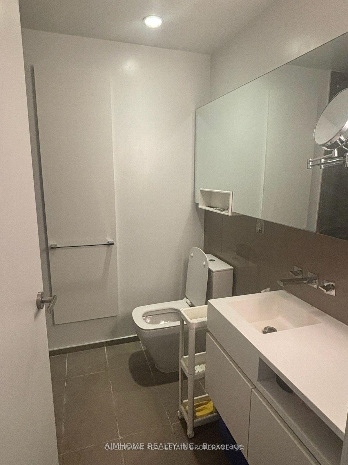 Photo 9 of Unit 3205, 45 Charles Street E, Toronto, Church-Yonge Corridor — HOMEH
