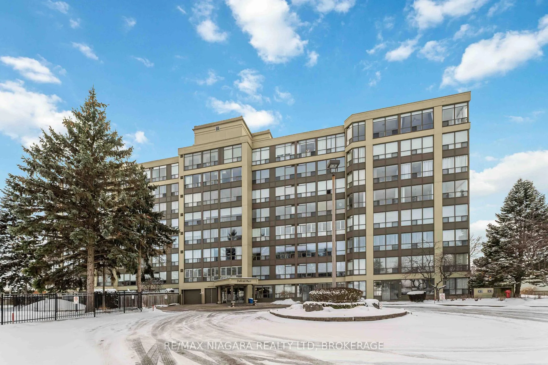 Front of Unit 210, 5100 Dorchester Road