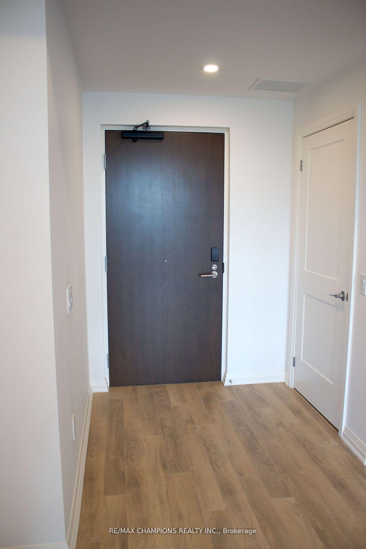 Photo 6 of Unit 302, 101 Golden Eagle Road, Waterloo — HOMEH
