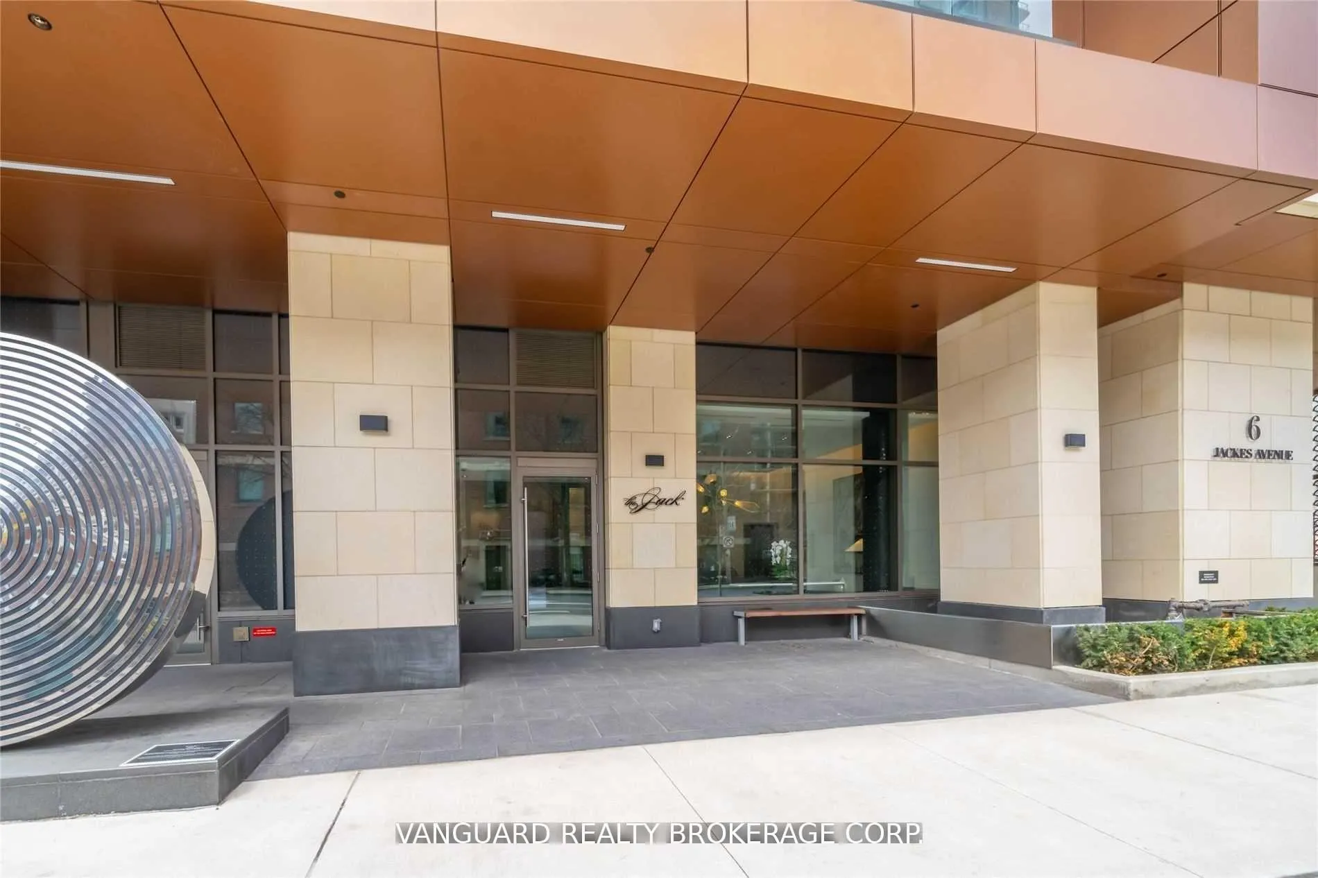 Photo 2 of Unit 213, 6 Jackes Avenue, Toronto, Rosedale-Moore Park — HOMEH