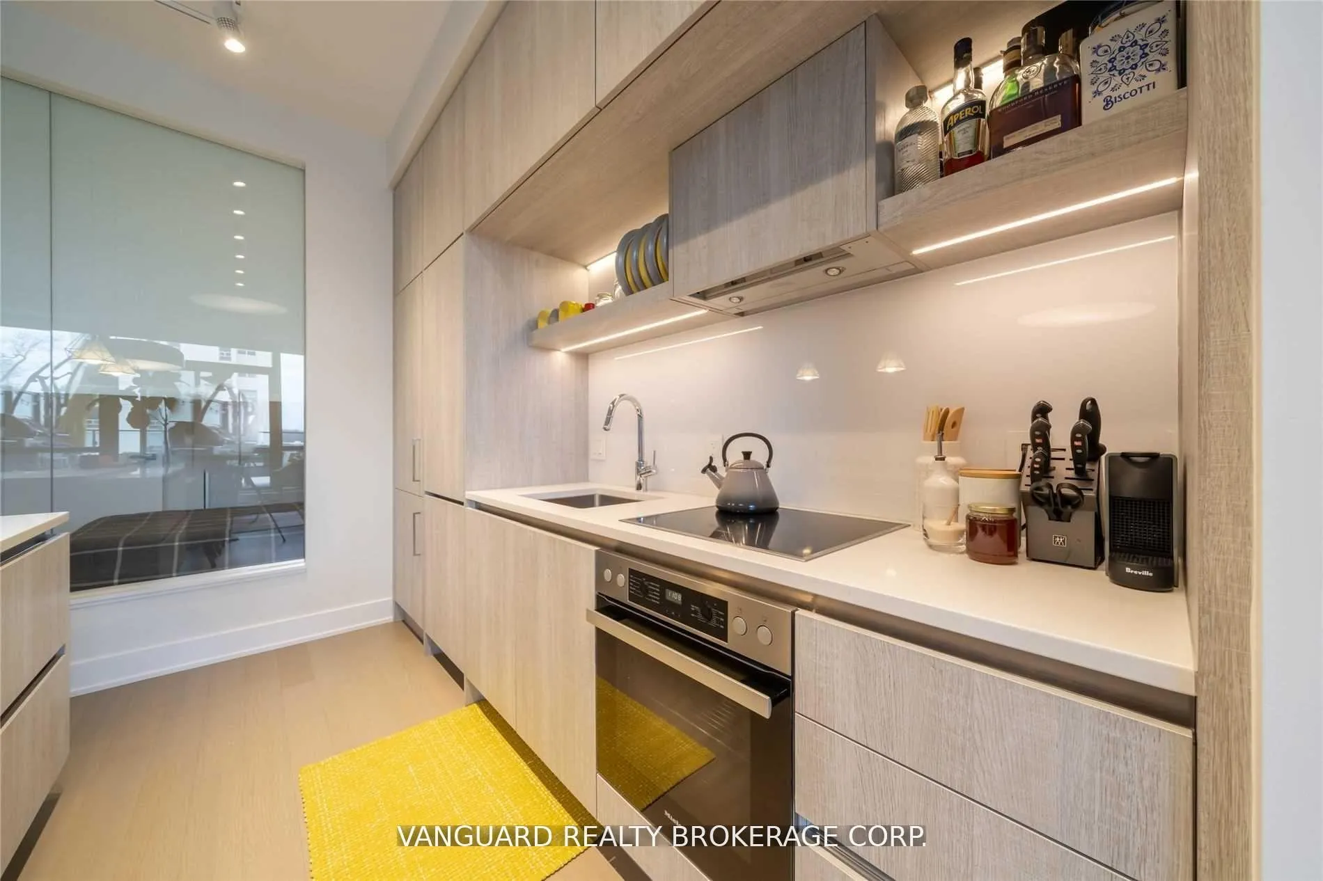 Photo 13 of Unit 213, 6 Jackes Avenue, Toronto, Rosedale-Moore Park — HOMEH