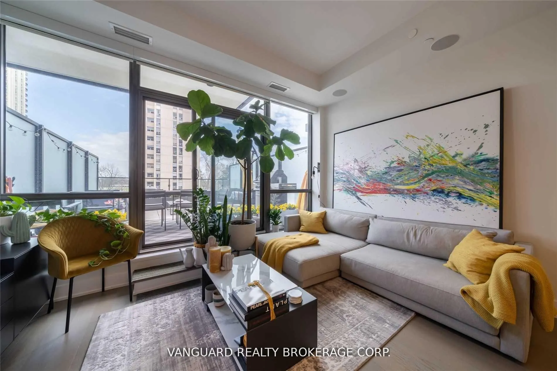 Photo 18 of Unit 213, 6 Jackes Avenue, Toronto, Rosedale-Moore Park — HOMEH