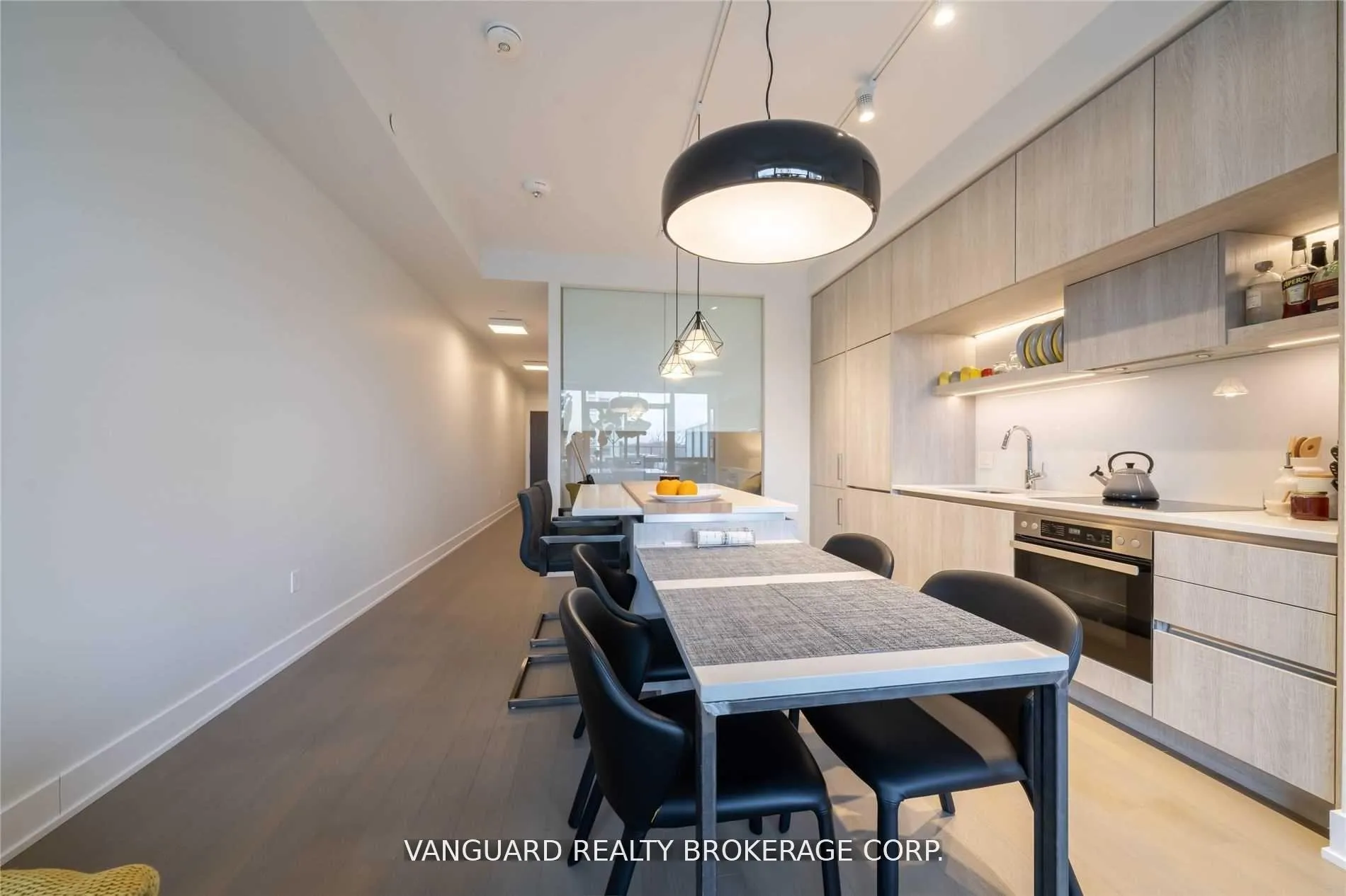 Photo 19 of Unit 213, 6 Jackes Avenue, Toronto, Rosedale-Moore Park — HOMEH