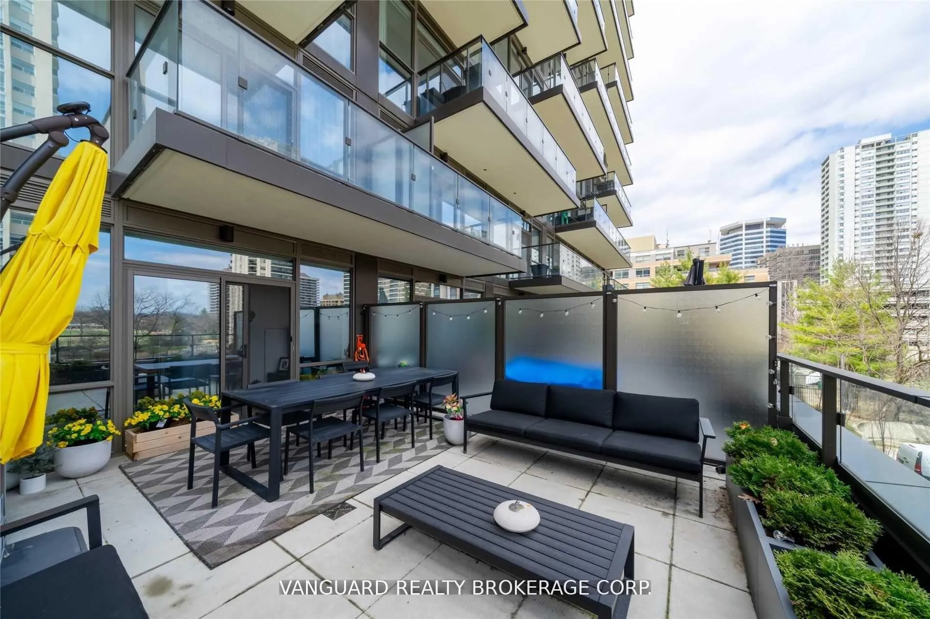 Photo 21 of Unit 213, 6 Jackes Avenue, Toronto, Rosedale-Moore Park — HOMEH