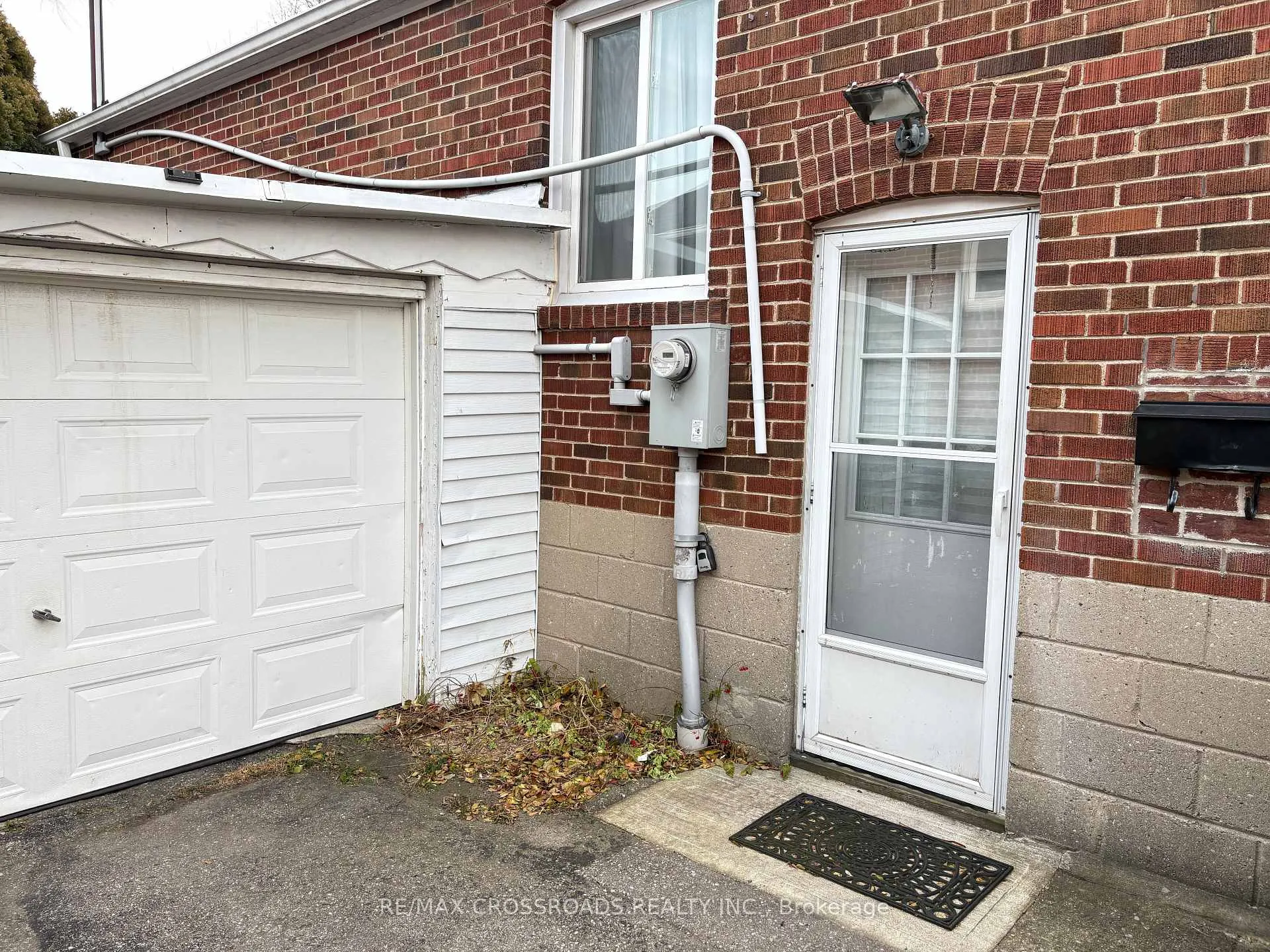Photo 2 of 83 Clonmore Lower Level Drive, Scarborough, Birchcliffe-Cliffside — HOMEH