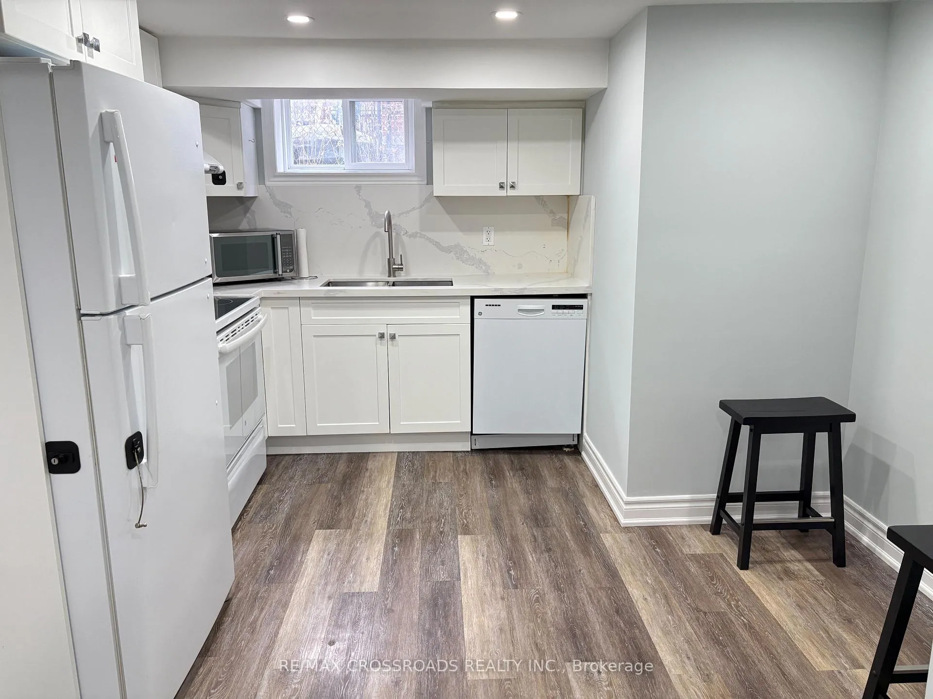 Photo 10 of 83 Clonmore Lower Level Drive, Scarborough, Birchcliffe-Cliffside — HOMEH