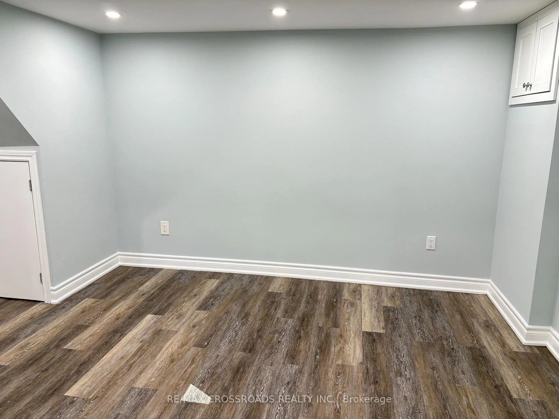 Photo 12 of 83 Clonmore Lower Level Drive, Scarborough, Birchcliffe-Cliffside — HOMEH