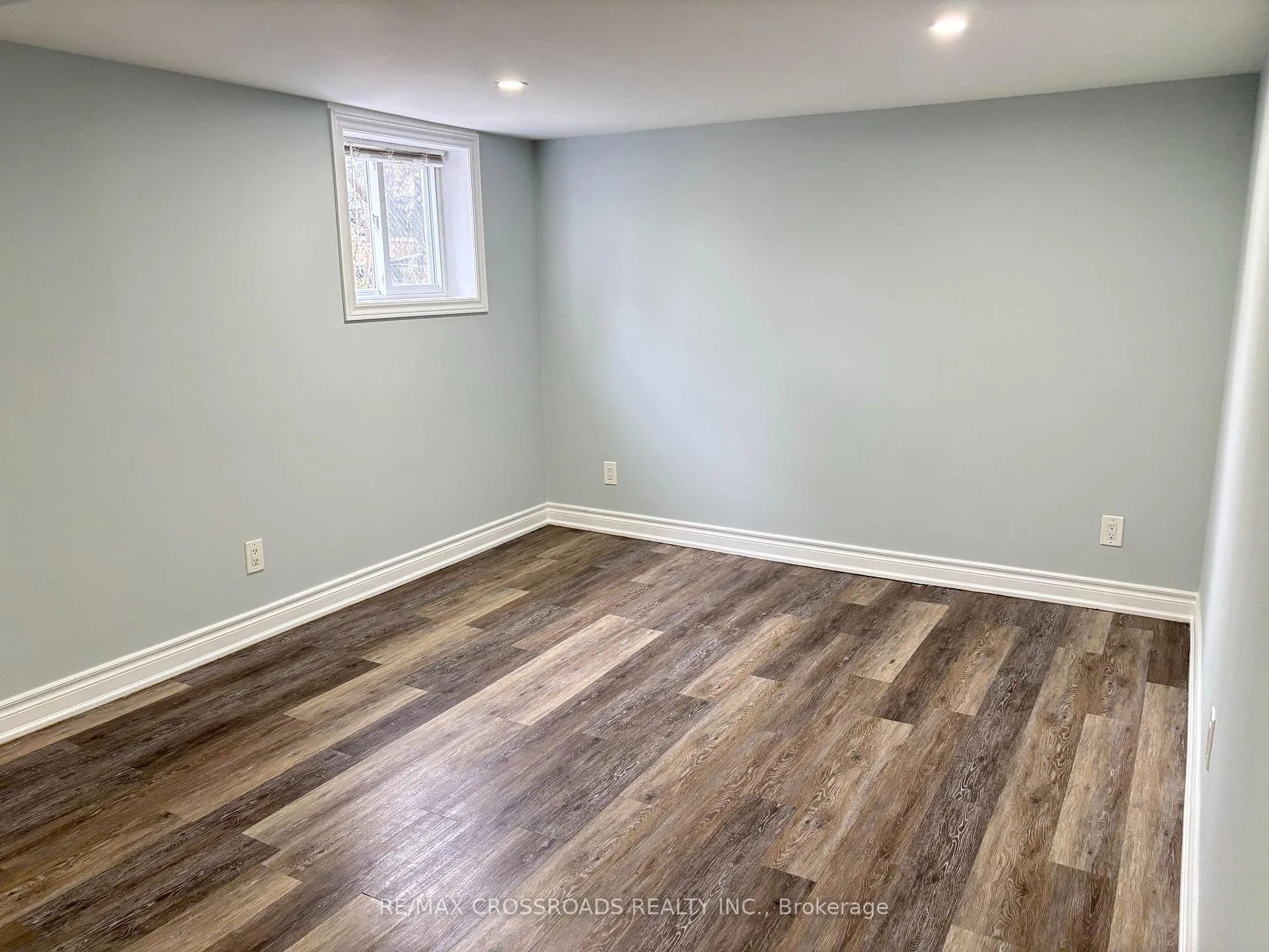 Photo 13 of 83 Clonmore Lower Level Drive, Scarborough, Birchcliffe-Cliffside — HOMEH